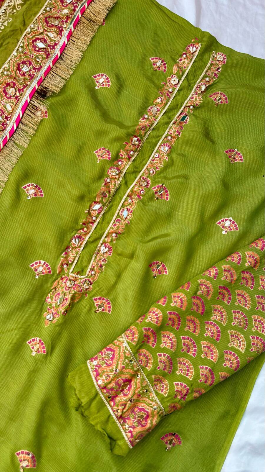 Dhani Multi Dupatta Raw Silk Set